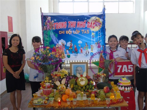 Tưng bừng, ấm áp “Vui Tết Trung Thu” của học sinh Trường THCS Đô Thị Việt Hưng!
